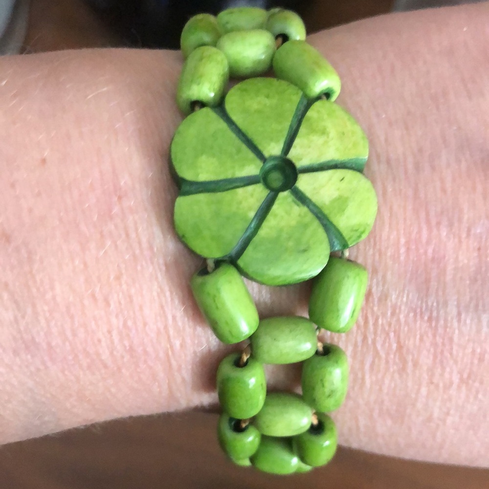 Flower bracelet